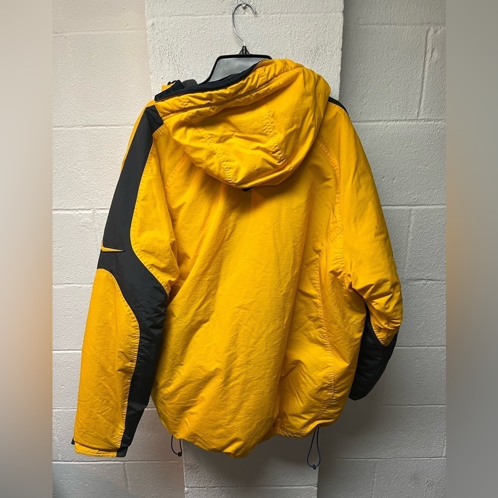 Vintage Nike Men's Performance Jacket in Yellow and Black. XXL - Picture 5 of 8
